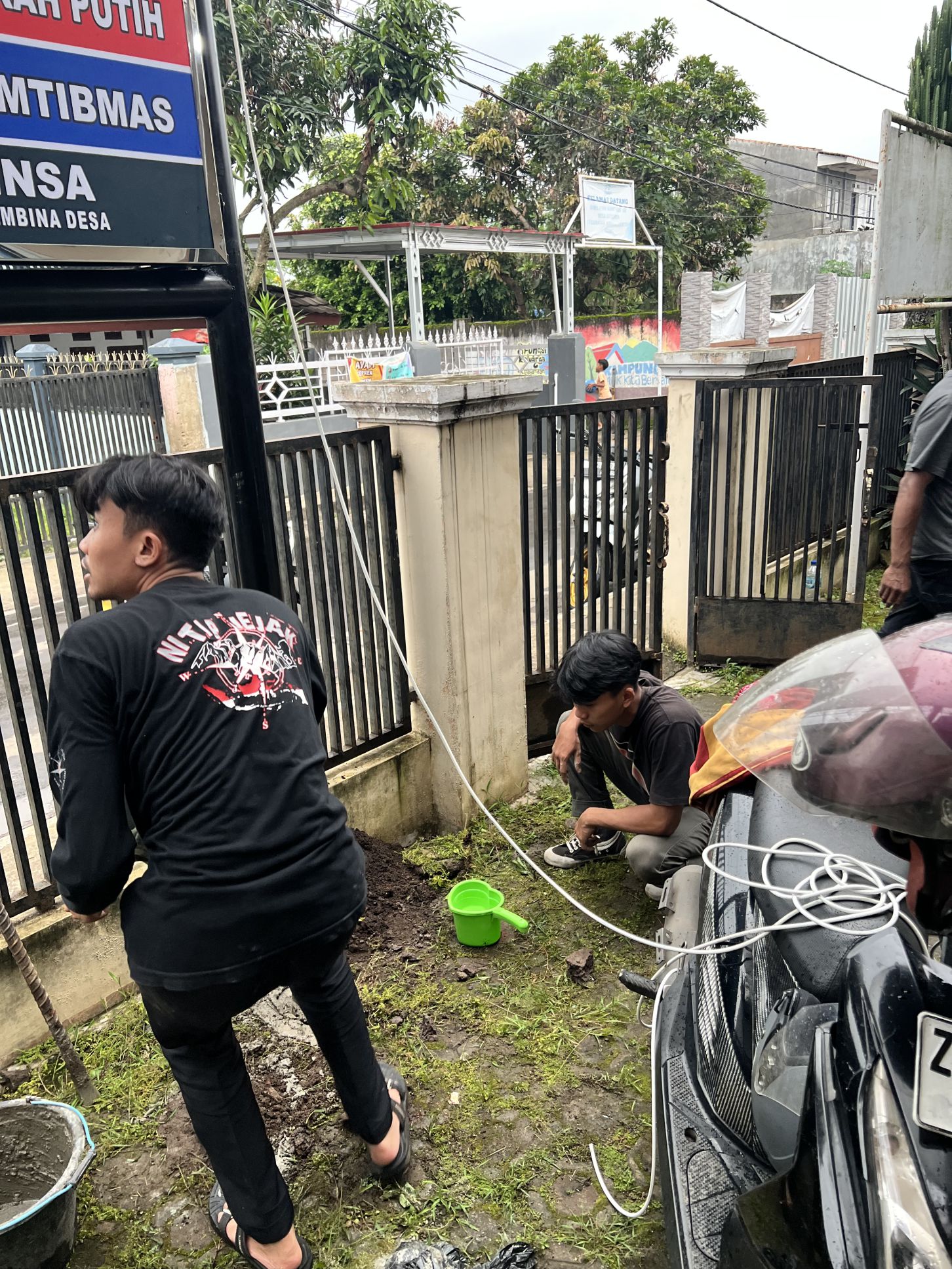 Cara Merawat Neon Box Agar Tetap Awet dan Terang